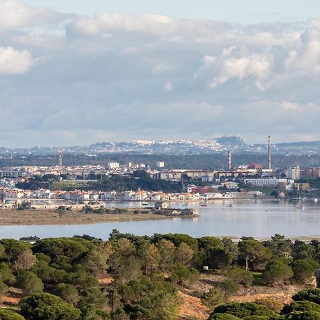 אלמאדה Cristo Rei Flat - Great Views By Homeful Homes מראה חיצוני תמונה