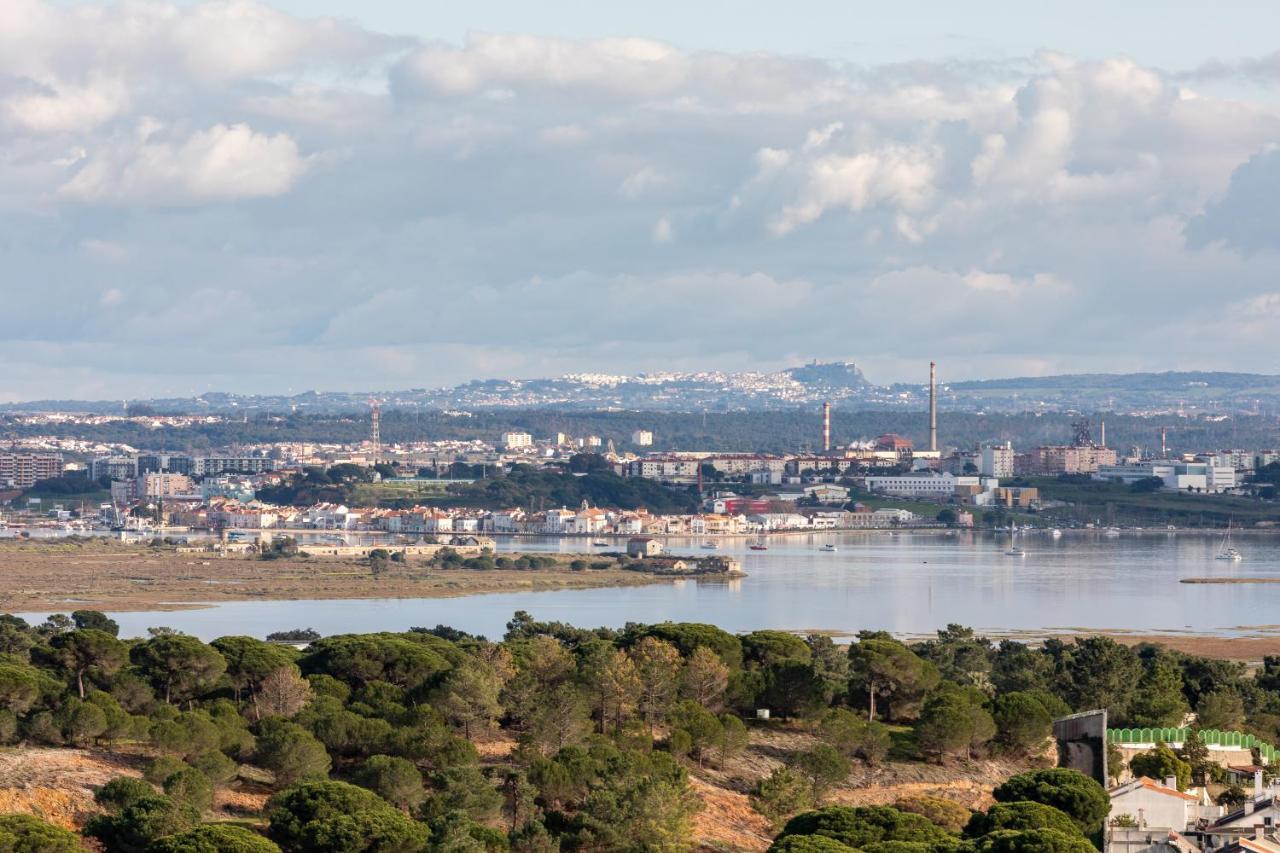 אלמאדה Cristo Rei Flat - Great Views By Homeful Homes מראה חיצוני תמונה