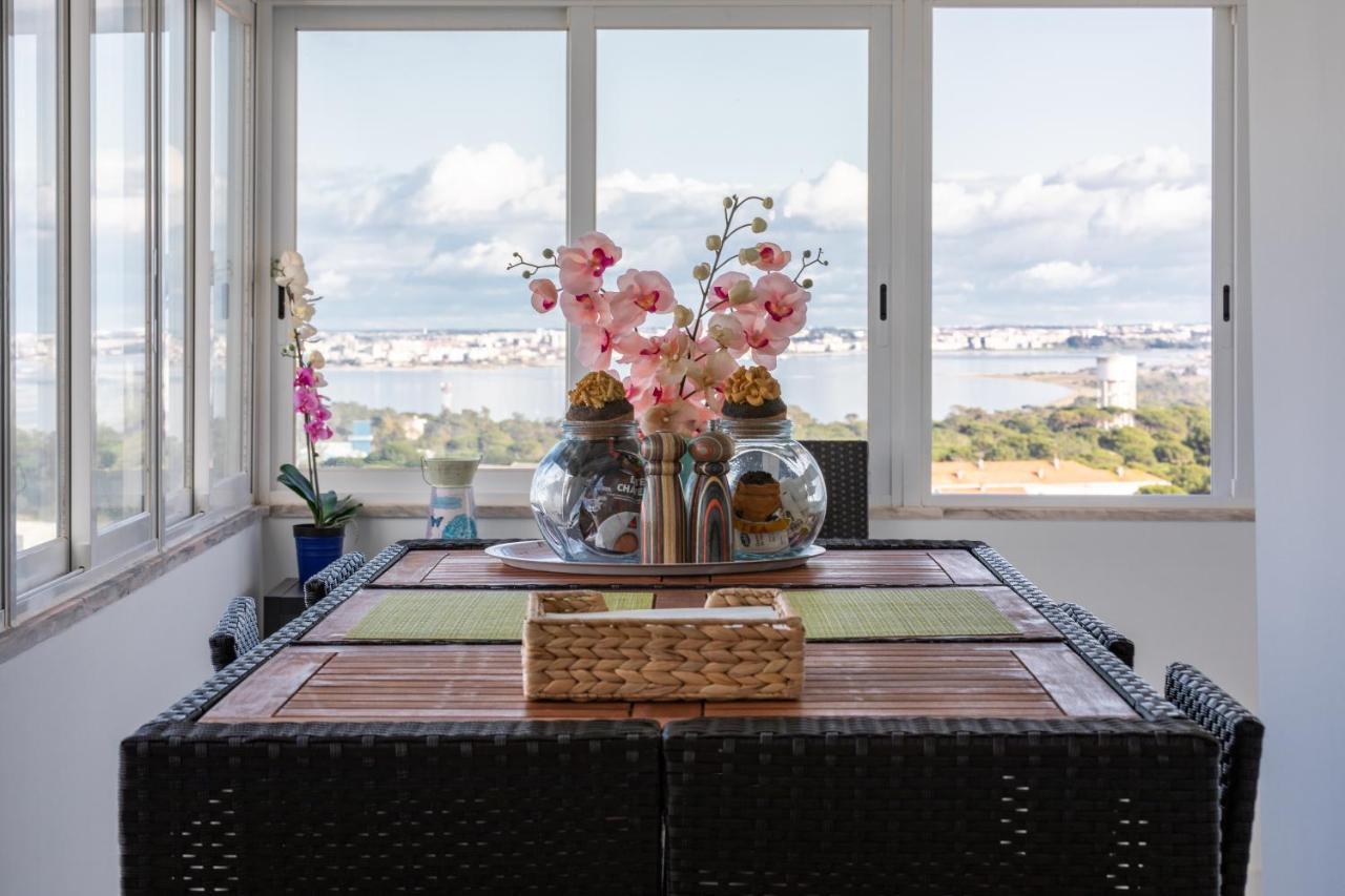 אלמאדה Cristo Rei Flat - Great Views By Homeful Homes מראה חיצוני תמונה